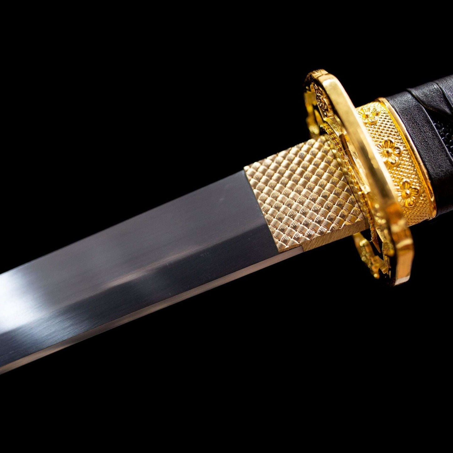Tachi, oil quenching, real handmade samurai sword, one-piece long sword, 1060 high manganese steel