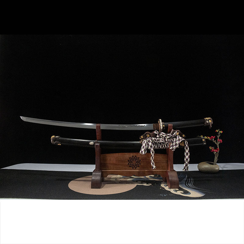 Yakini Tachi, covered with earth burning blade, Uzi steel, covered with soil burning blade, ebony scabbard, integrated keel handle - Steel myth