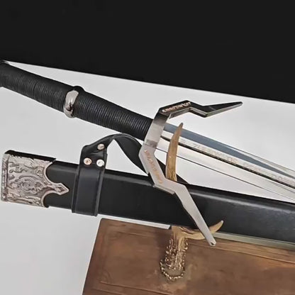 The Witcher 3: Wild Hunt - Geralt of Rivia's Silver Sword & Chimera Steel Sword (Game Prop Weapons)